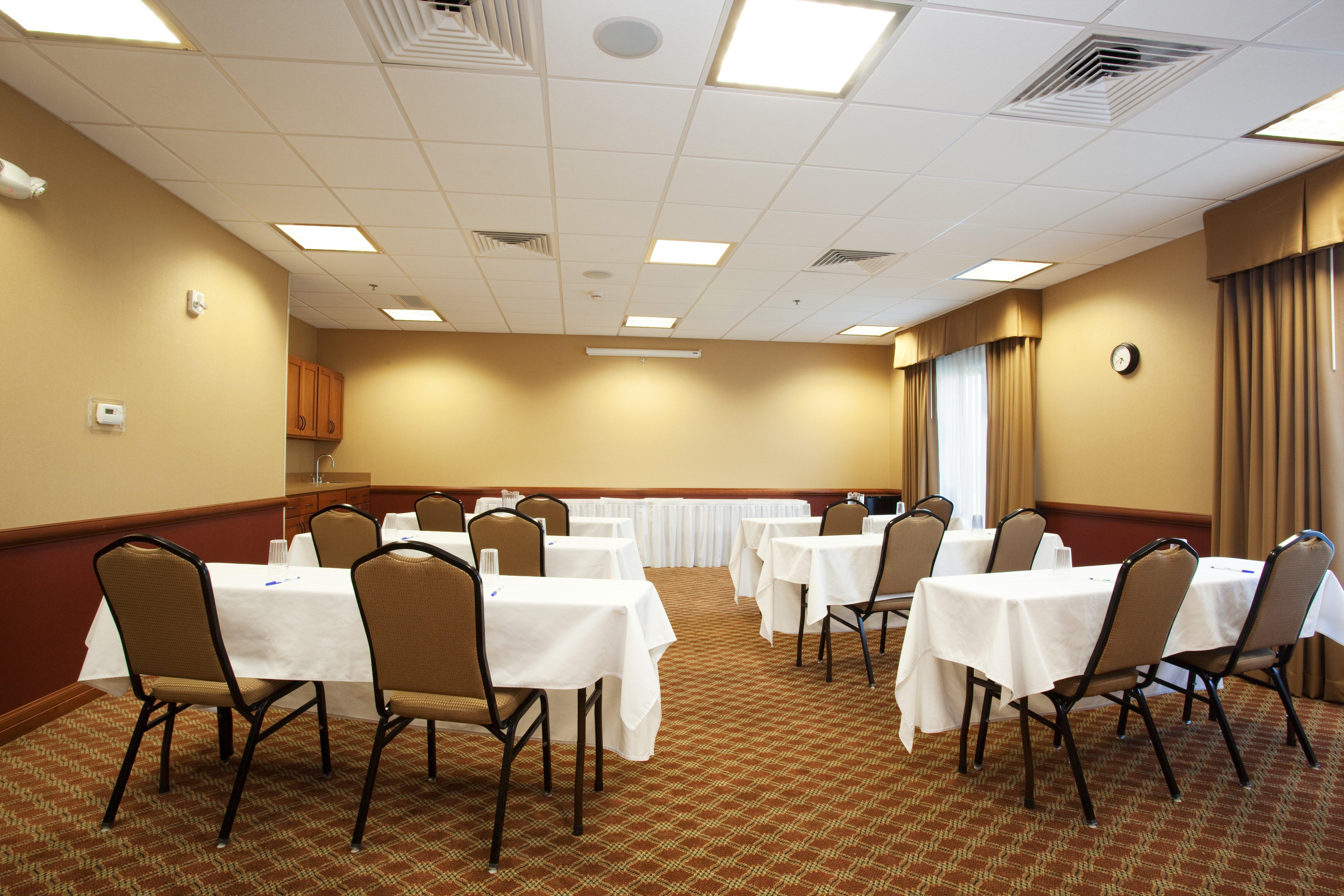 Comfort Inn & Suites Goodland Экстерьер фото